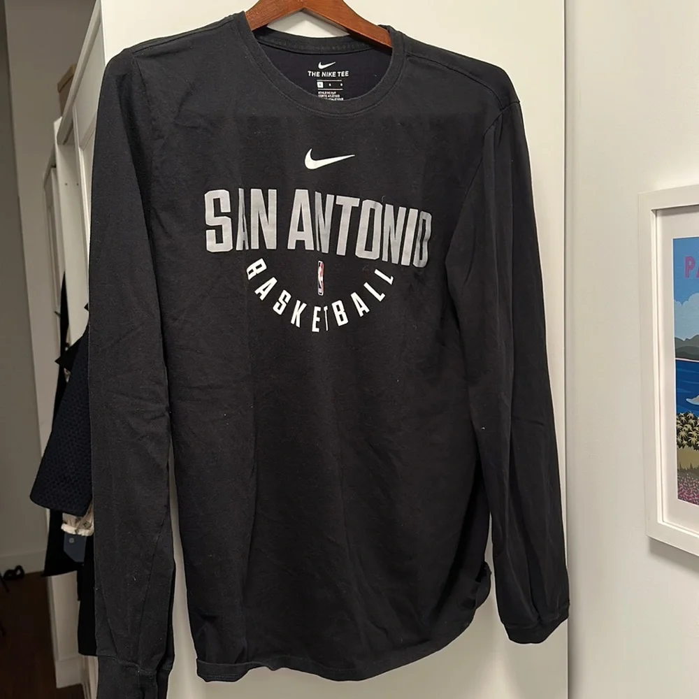 Nike NBA Dry Fit - San Antonio Spurs Basketball Longsleeve - Picture 1 of 2